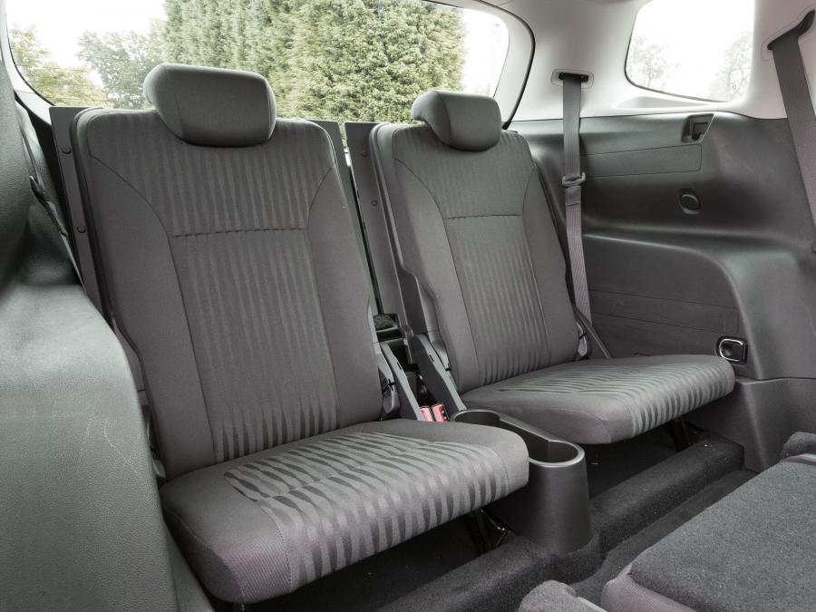  Vauxhall Zafira Tourer ecoFLEX 2011 года  (фото 3 из 16)
